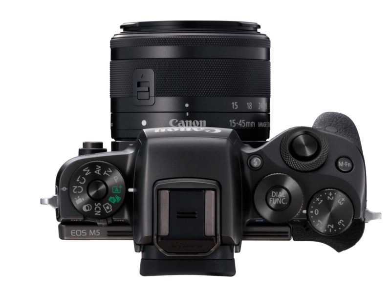 EOS M5